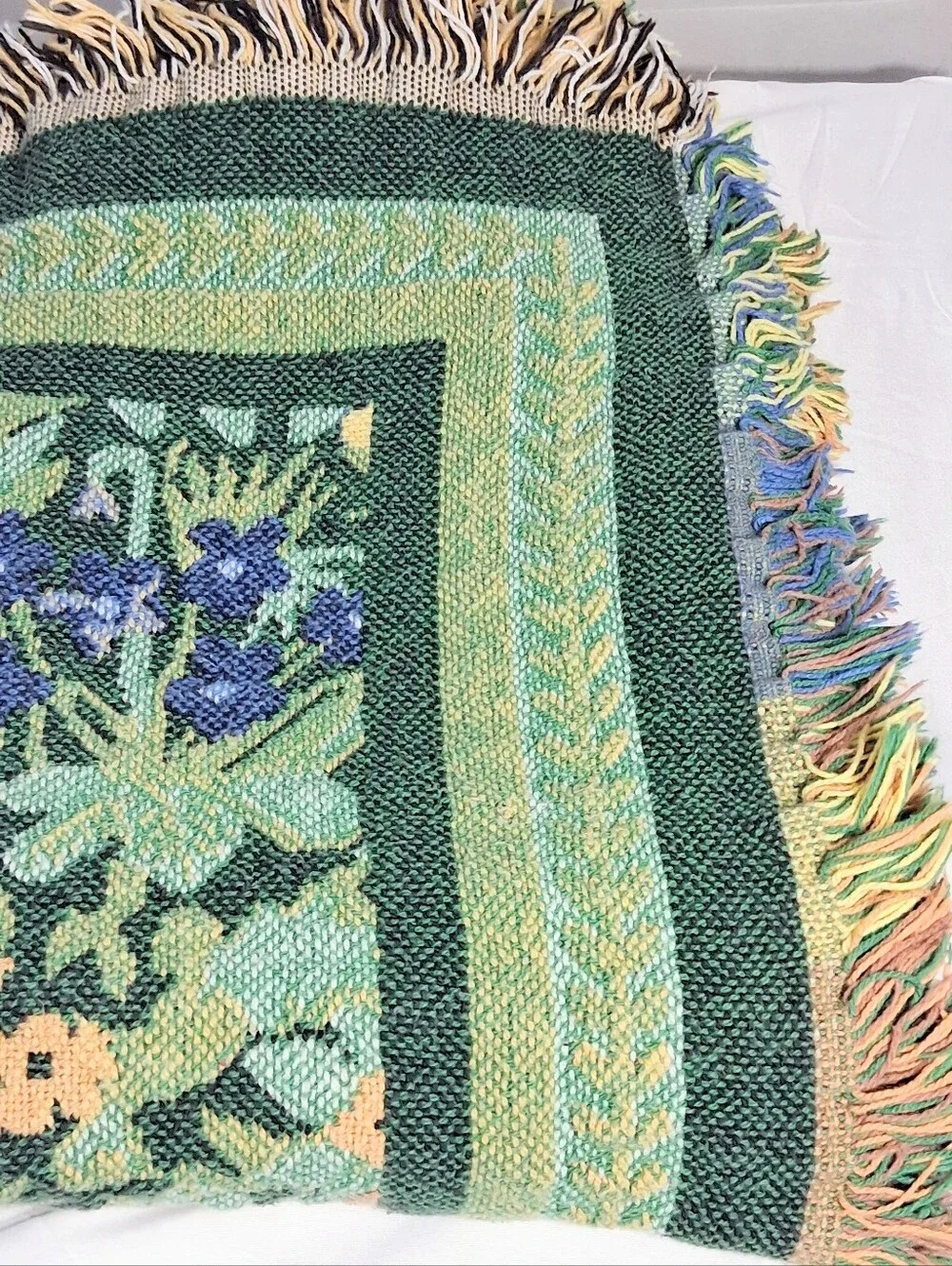 Large 84 X 62 Goodwin Weavers Jacquard Wildlife Tapestry Cottagecore Throw